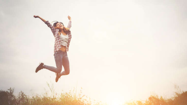 Lâcher-prise ? Comment la sophrologie et l’hypnose peuvent vous aider à vous libérer.